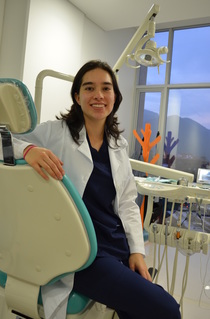 Laura Lara, odontologia, rahabilitacion oral